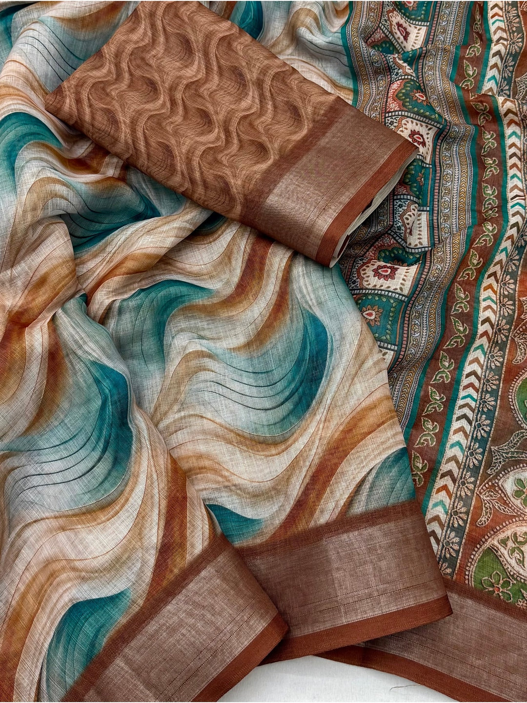 Peachmode Brown Teal Abstract Printed Linen Saree - Image 4