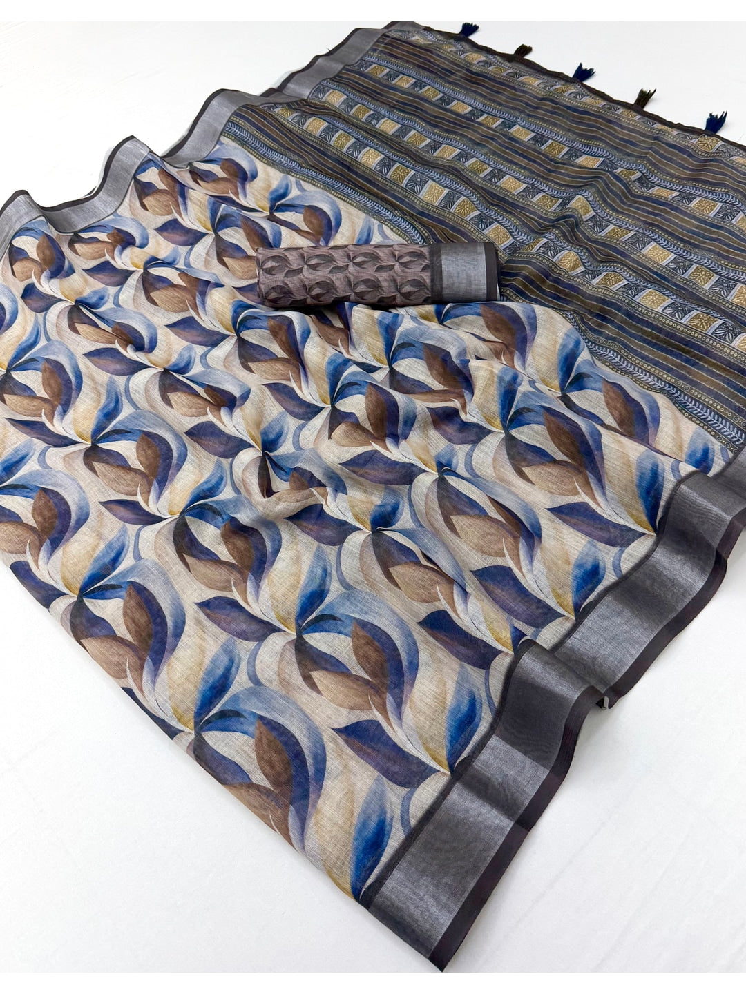Peachmode Blue Grey Abstract Printed Linen Saree - Image 3