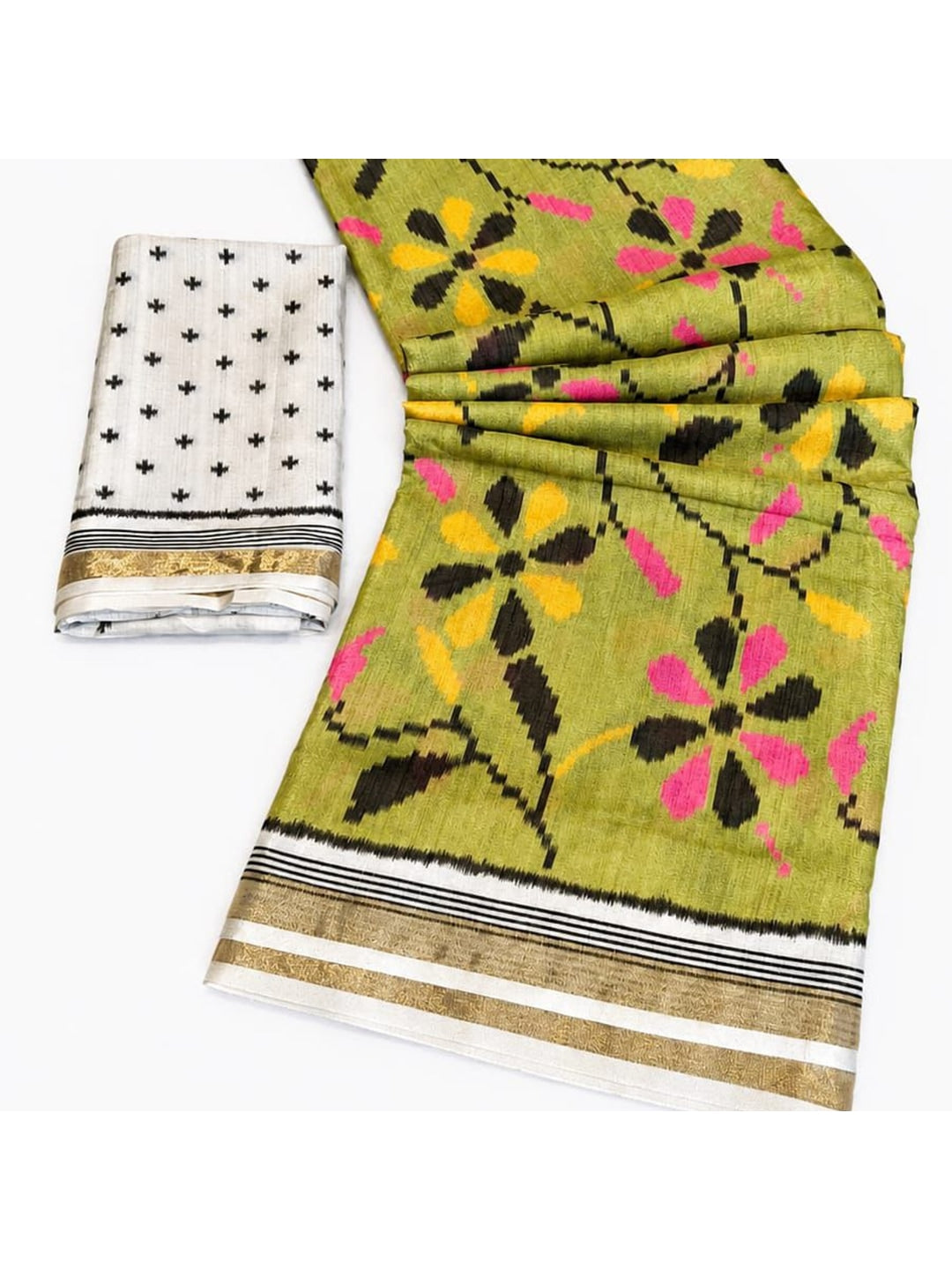 Peachmode Green Ikkat Floral Printed Mul Cotton Saree - Image 4