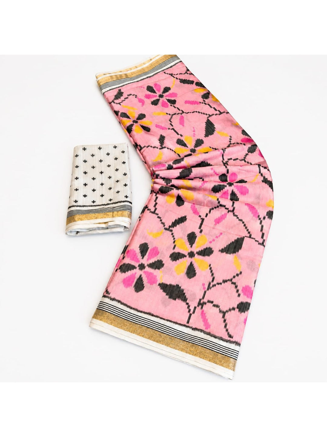 Peachmode Salmon Ikkat Floral Printed Mul Cotton Saree - Image 2