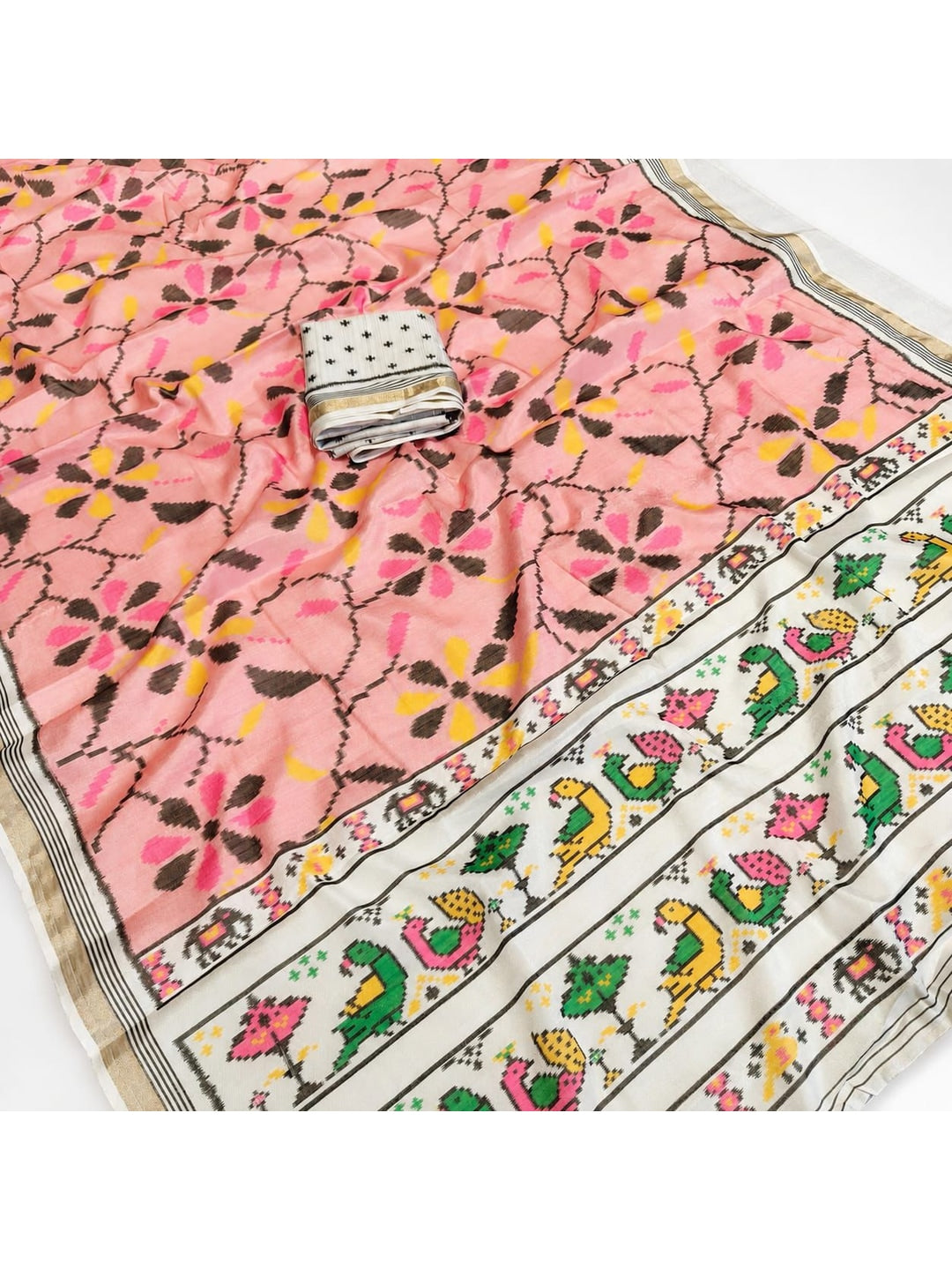 Peachmode Salmon Ikkat Floral Printed Mul Cotton Saree - Image 3