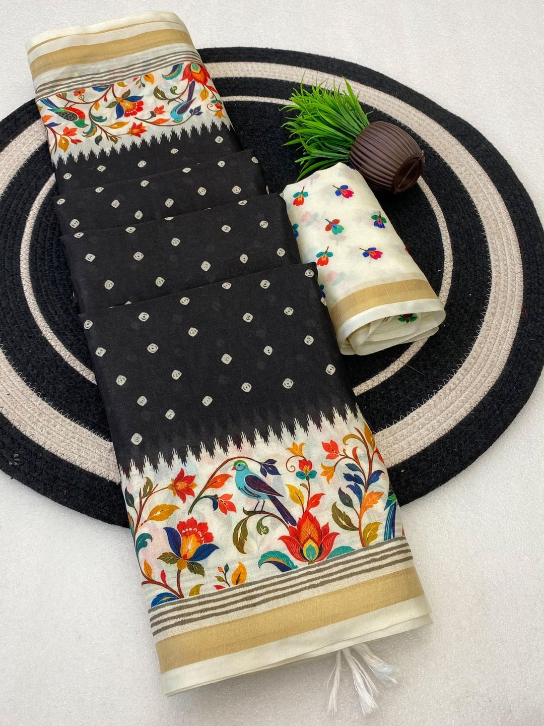 Peachmode Black Ikkat Border Mulmul Cotton Saree - Image 3