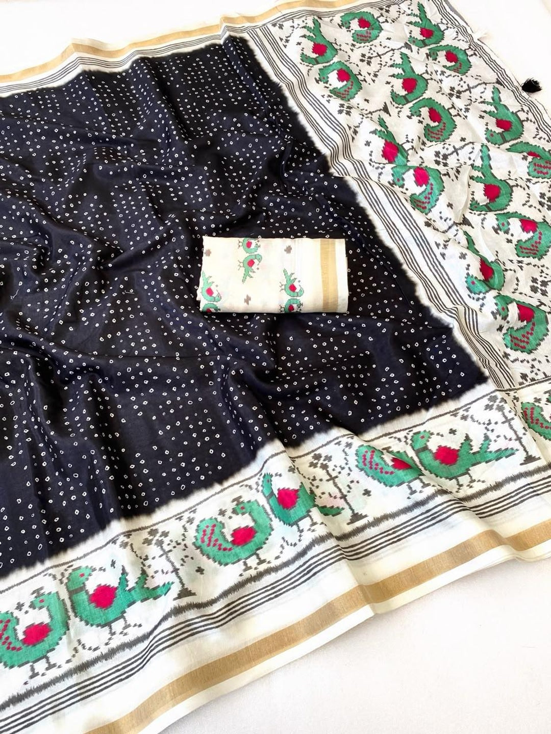 Peachmode Black Ikkat Bandhni Mulmul Cotton Saree - Image 2