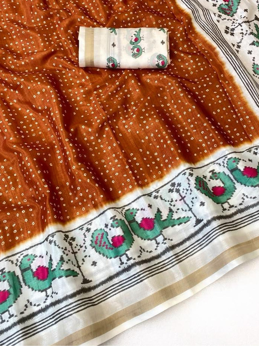 Peachmode Brown Ikkat Bandhni Mulmul Cotton Saree - Image 5