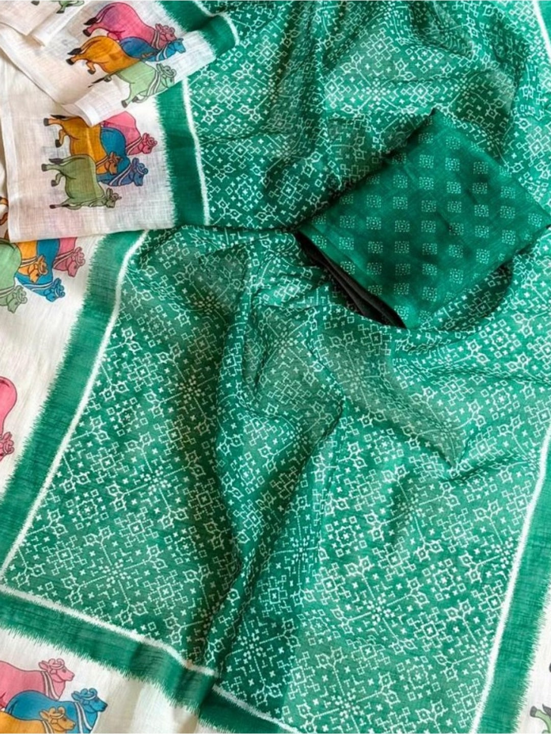 Peachmode Green Pichwai Printed Linen Saree - Image 4