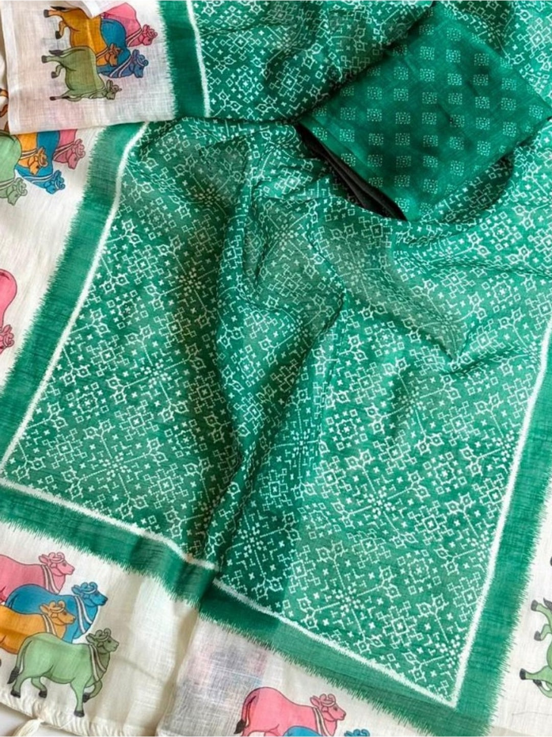 Peachmode Green Pichwai Printed Linen Saree - Image 5