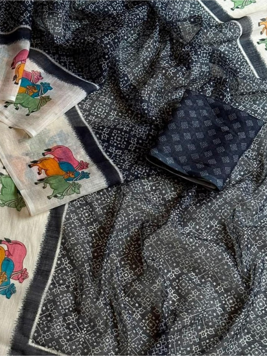 Peachmode Black Pichwai Printed Linen Saree - Image 3