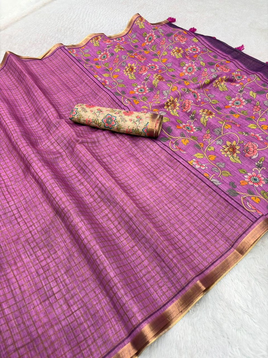 Peachmode Onion Pink Digital Printed Linen Cotton Saree - Image 5