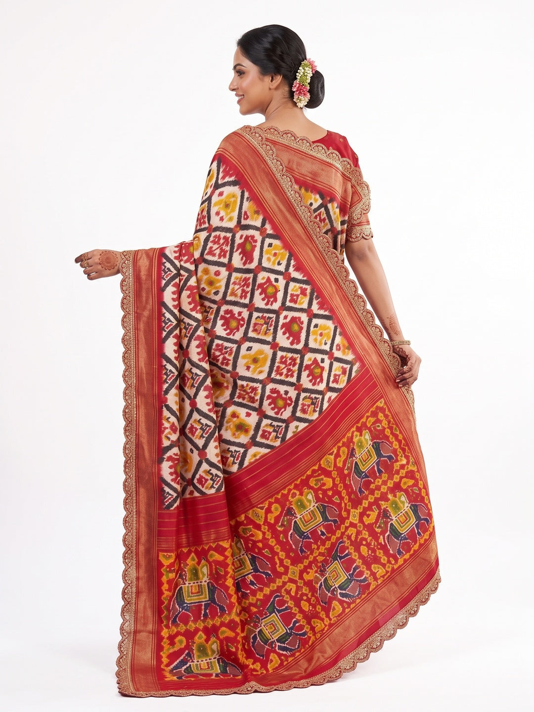 Off White & Red Ikkat Printed Dola Silk Saree With Sequins Embroidery Border - Image 4
