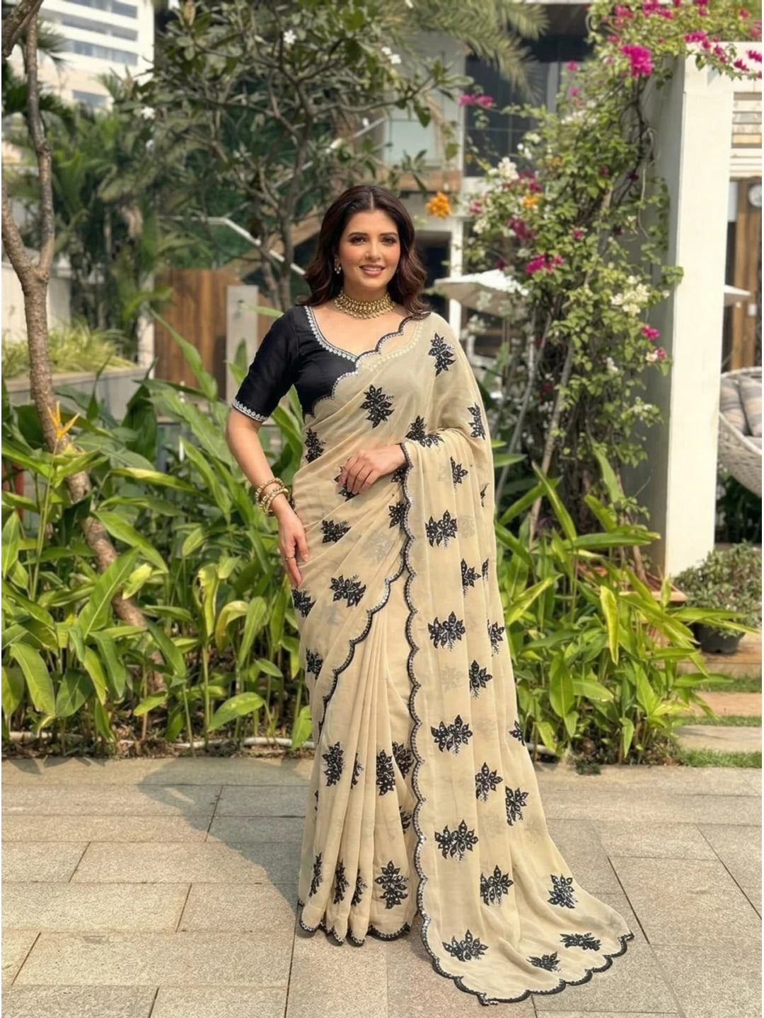 Peachmode Beige Floral Embroidered Rangoli Silk Saree - Image 1