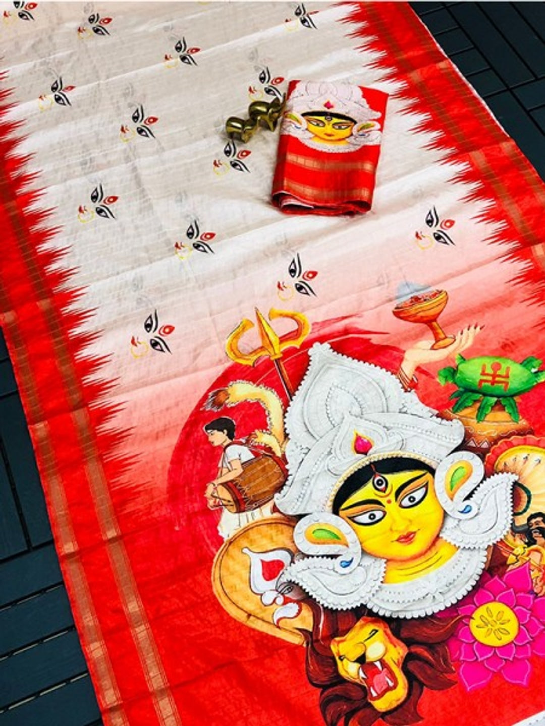 White and Red Durga Face Printed Linen Saree - Image 4
