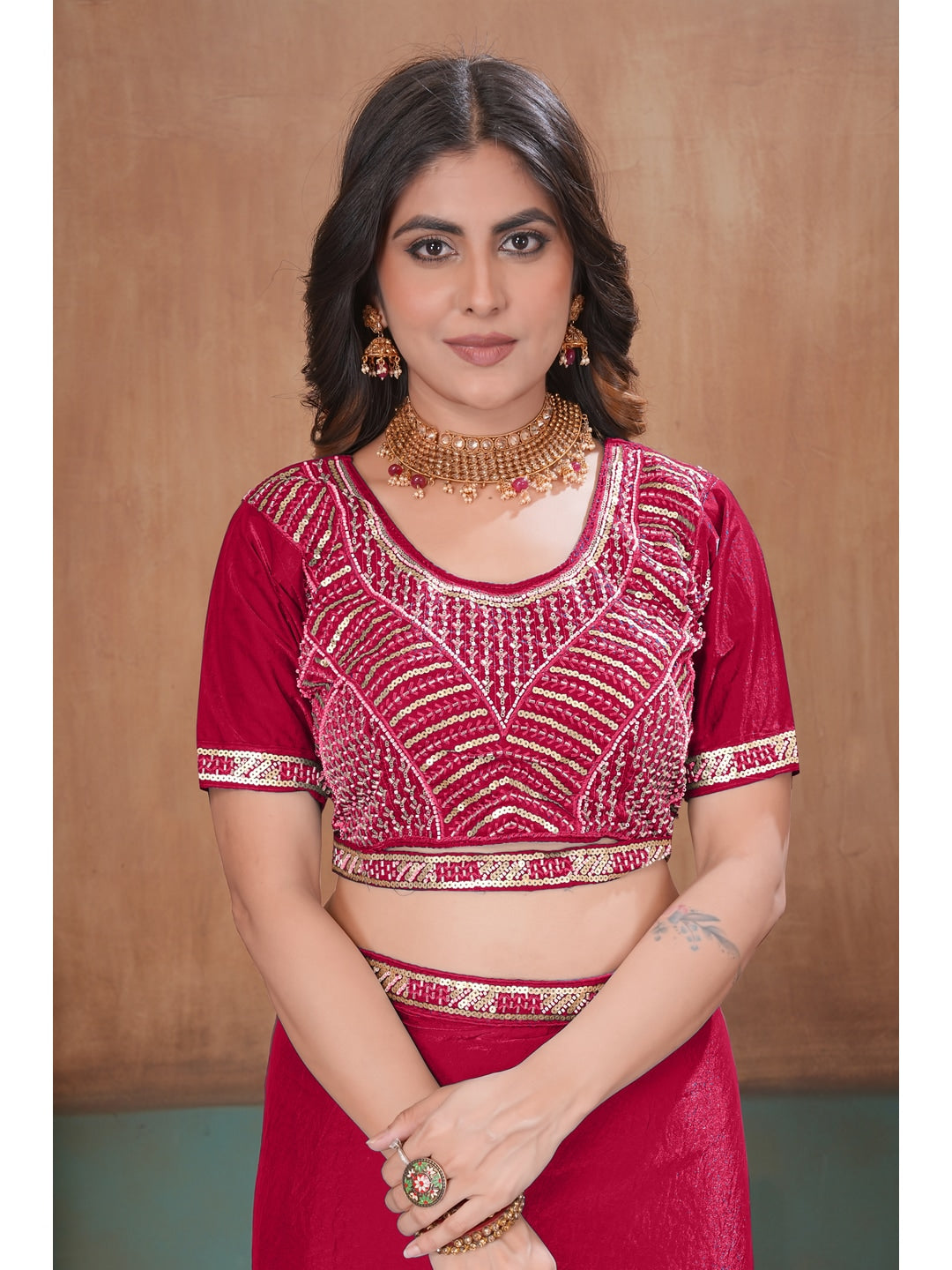 Peachmode Rani Pink Embroidered Fendy Satin Saree With Stitched Blouse - Image 4