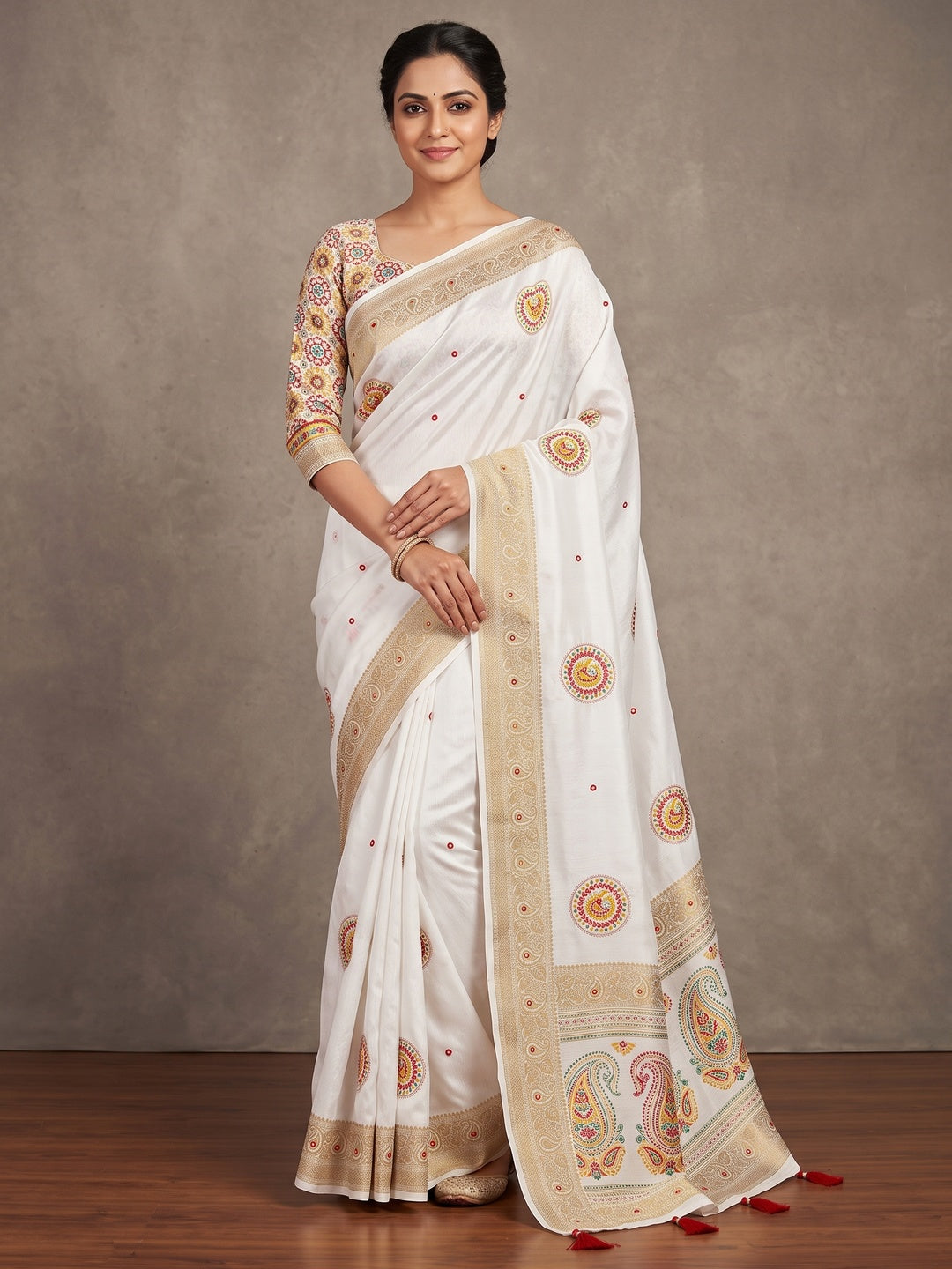 Peachmode White Dola Silk Ethnic Motifs Saree - Image 1
