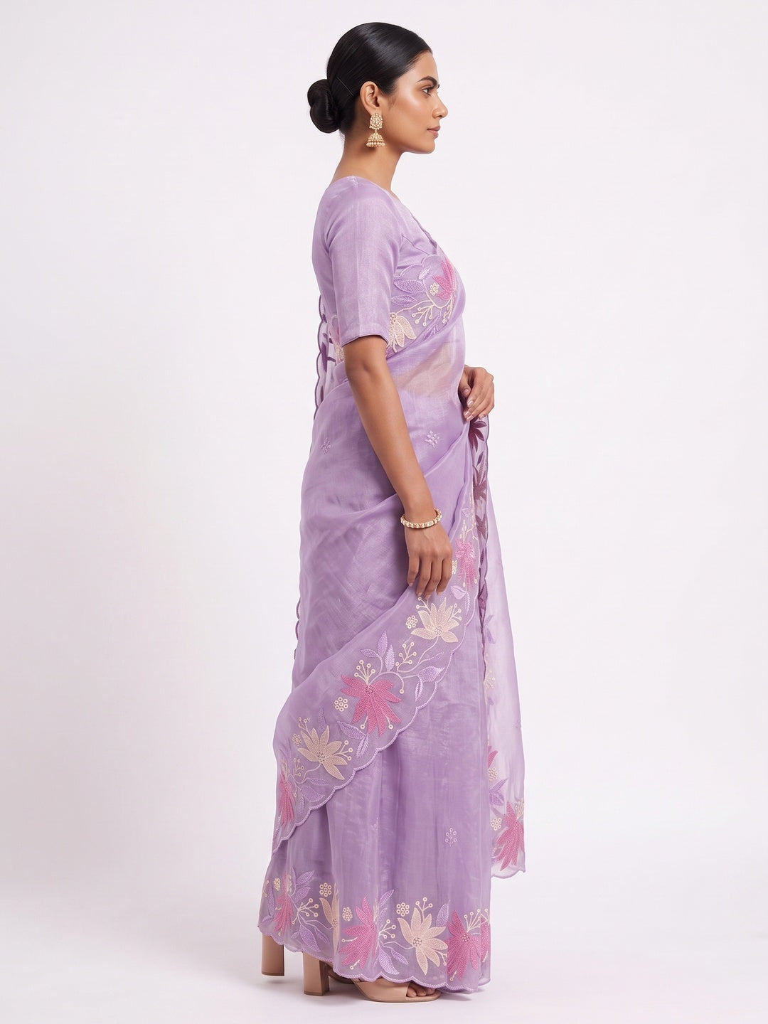 Lavender Organza Party Saree with Intricate Floral Embroidery - Image 3