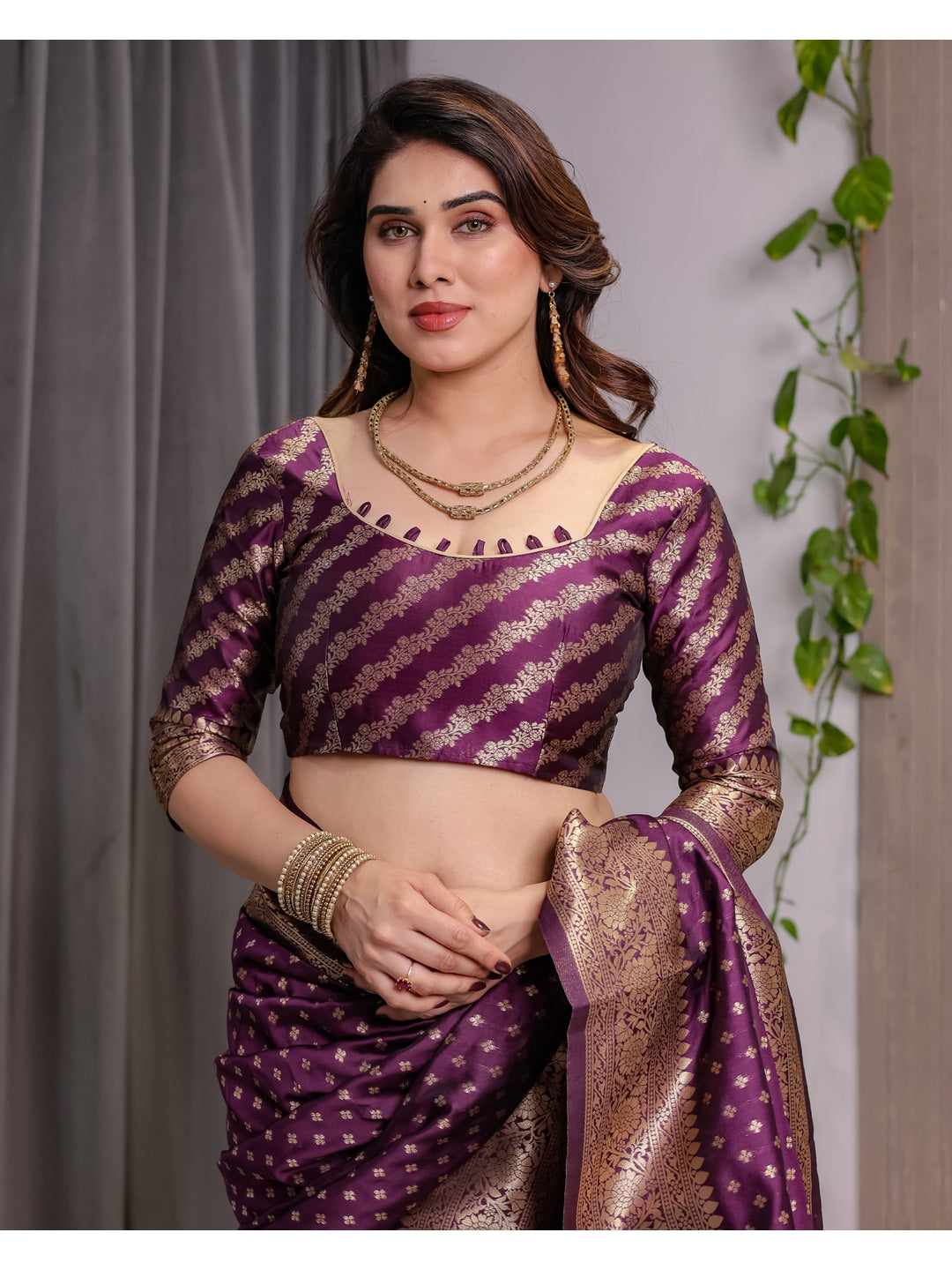Wine Soft Lichi Silk Saree with Zari Woven Border - Image 4