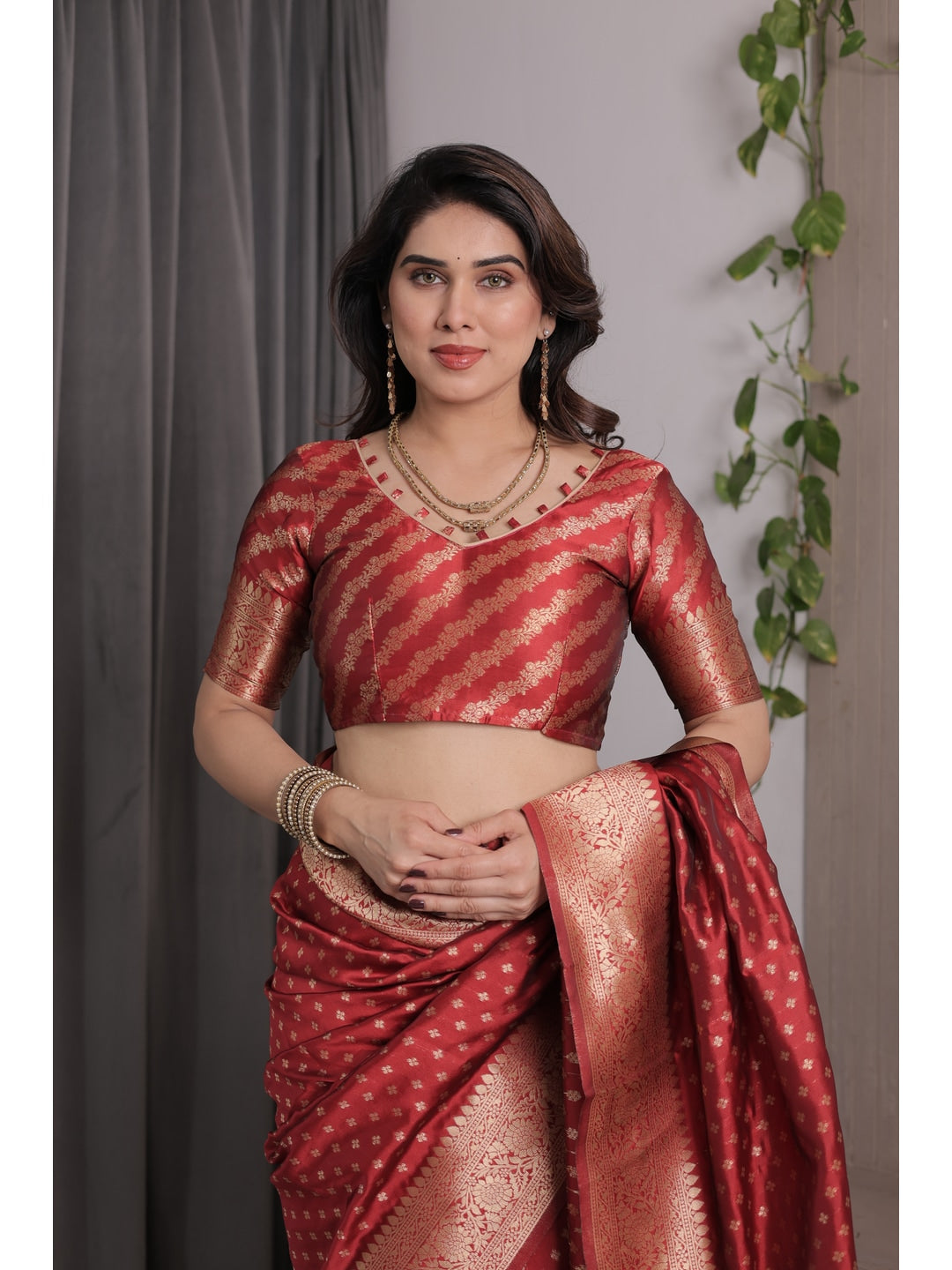 Red Soft Lichi Silk Saree with Zari Woven Border - Image 4