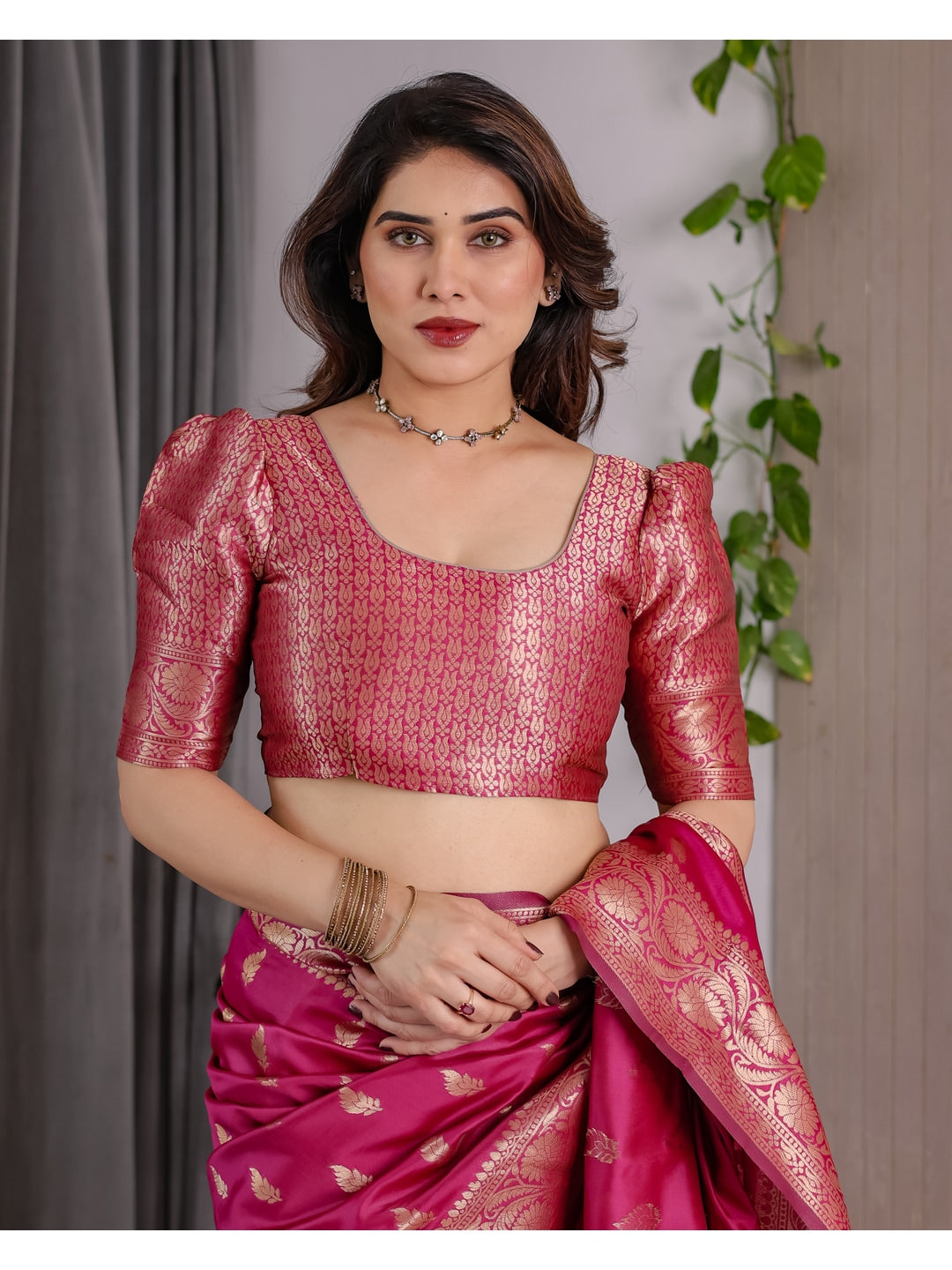 Pink Soft Lichi Silk Saree with Zari Woven Border - Image 4