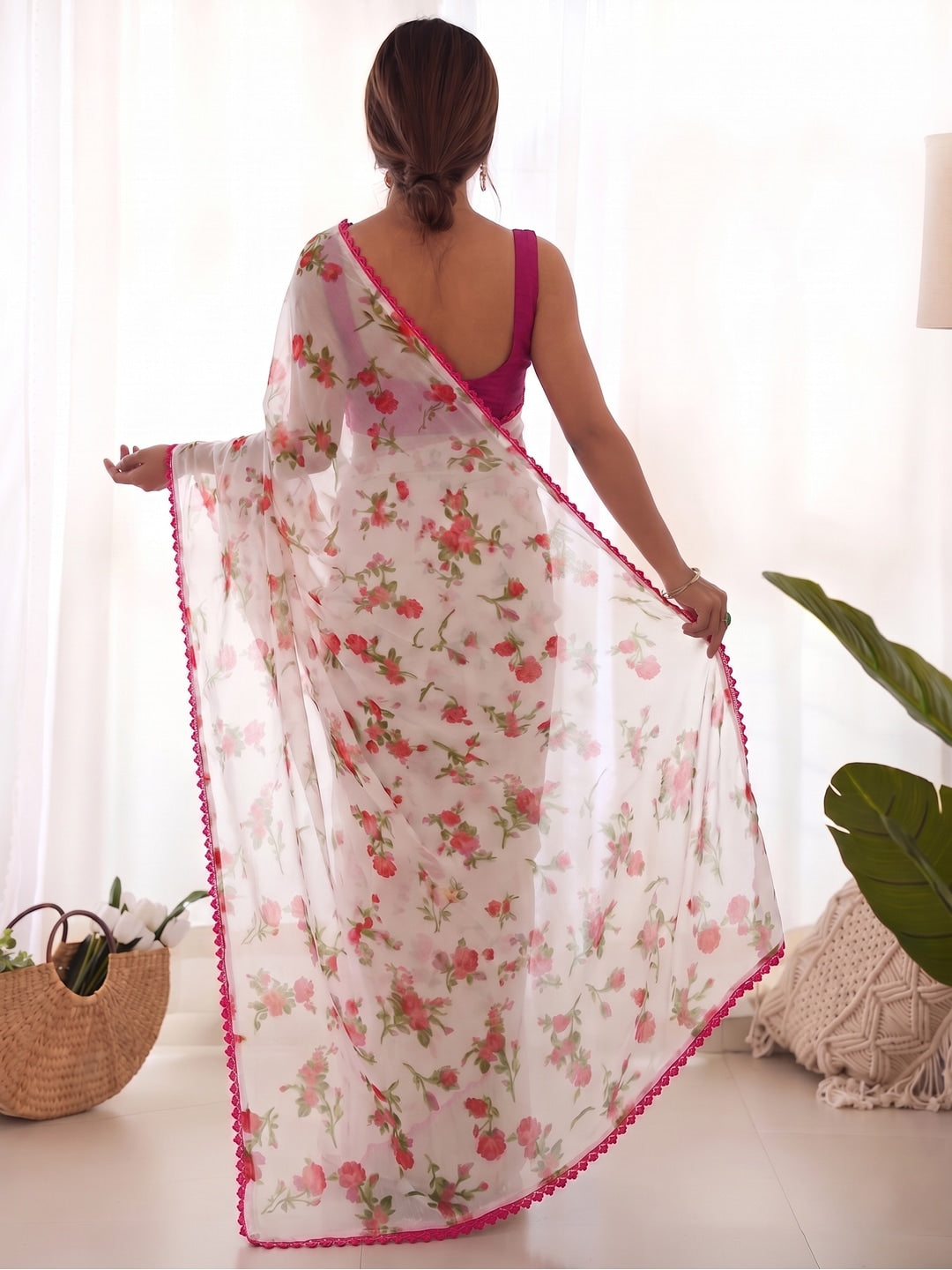 Pink Heavy Chiffon Daily Wear Saree with Fancy Lace Border - Image 3