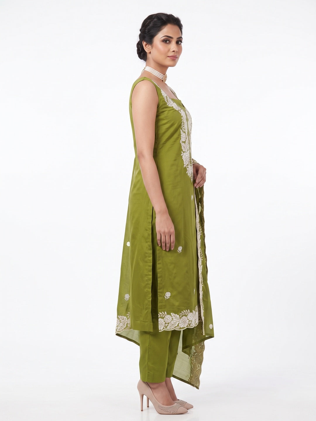Mehendi Green Rich Viscose Dress Material Highlighted with Refined Floral Thread Embroidery - Image 3