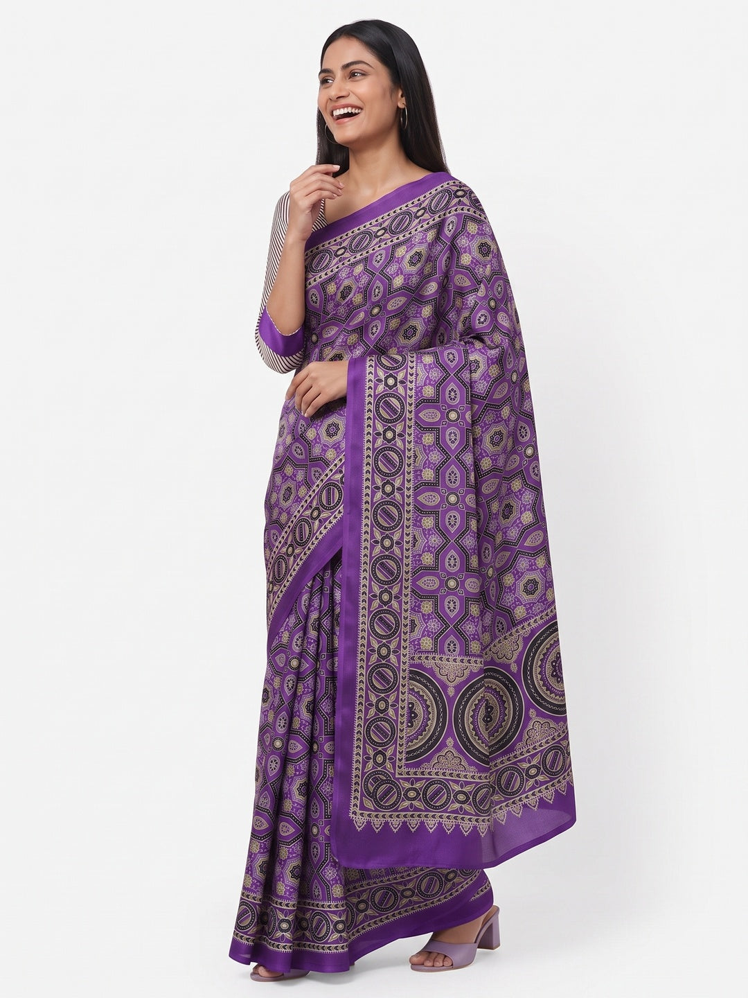 Modern Style Violet Ajrakh Printed Crepe Silk Saree for Elegant Party Occasions - Image 4