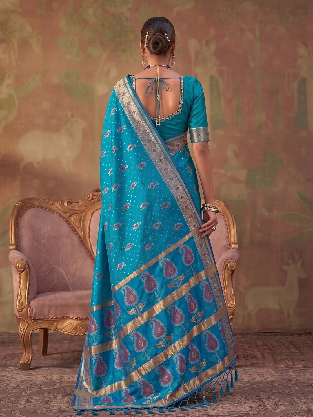 Peachmode Rama Soft Silk Woven Saree - Image 3