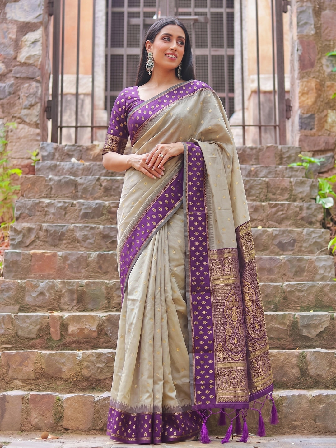 Peachmode Chiku Cotton Woven Saree - Image 1