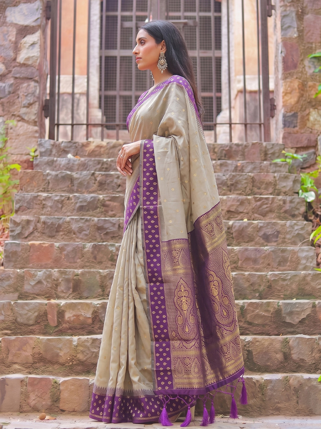 Peachmode Chiku Cotton Woven Saree - Image 3