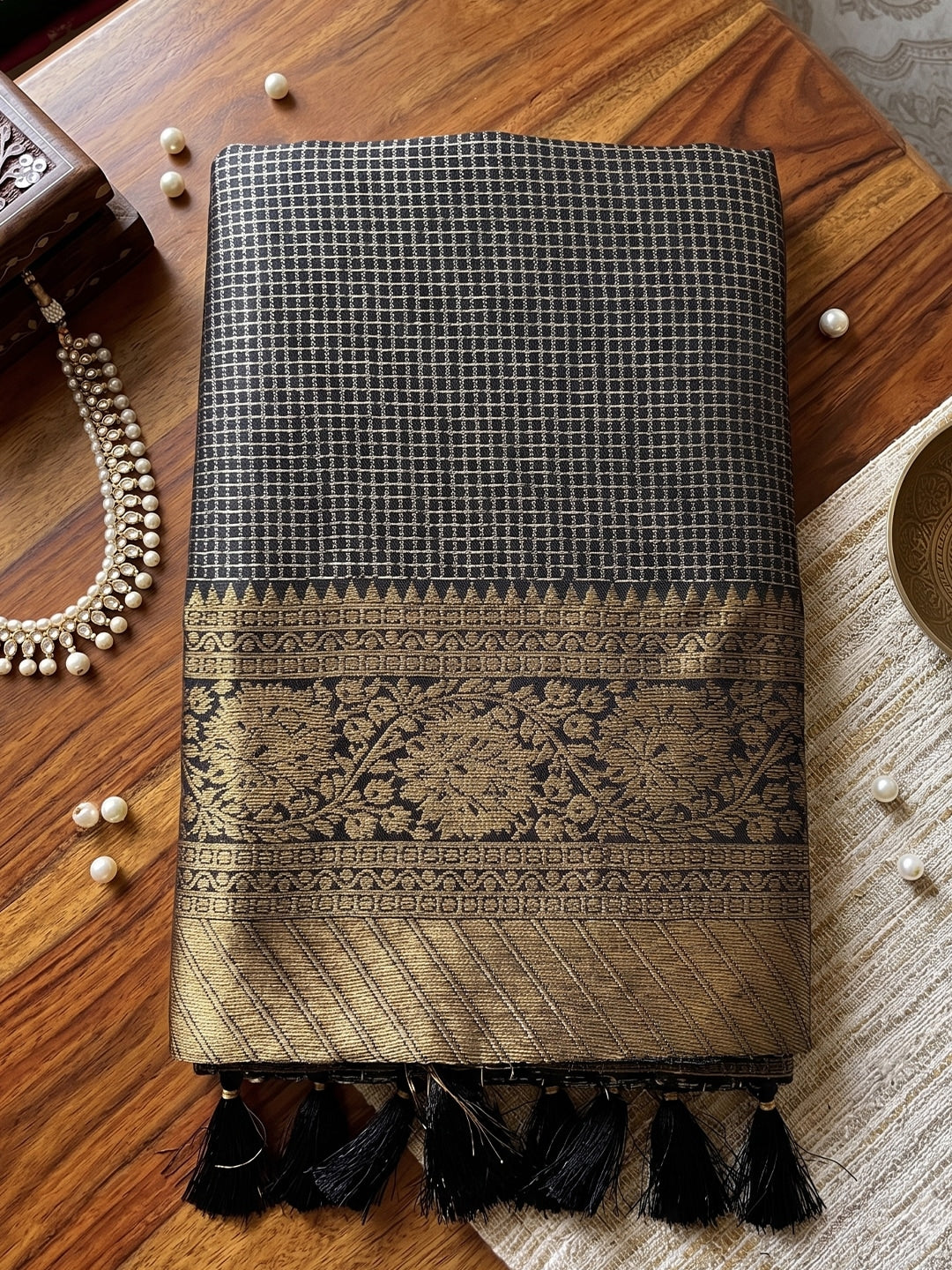 Peachmode Black Art Silk Woven Saree - Image 4