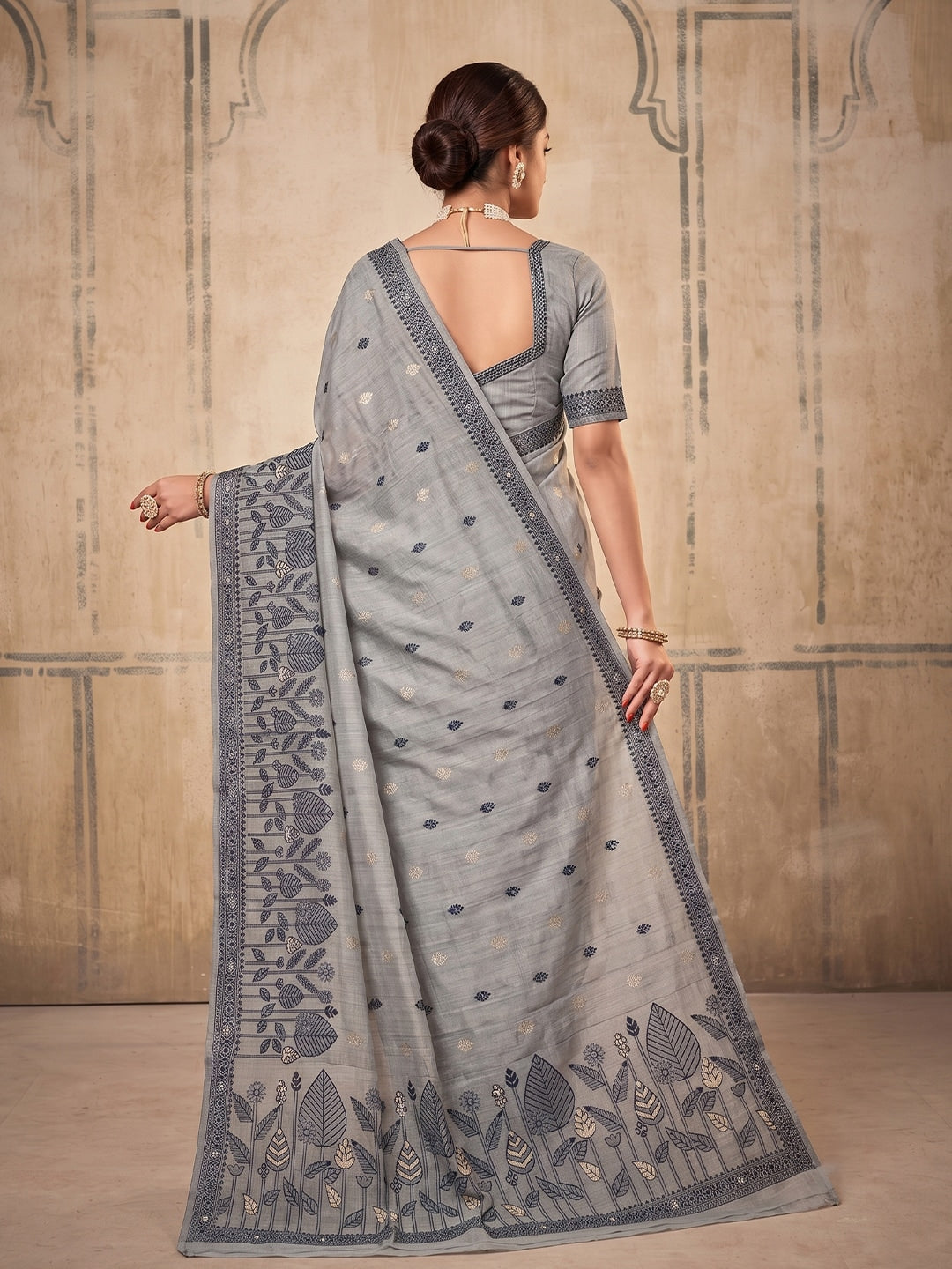 Peachmode Gray Cotton Woven Saree - Image 2