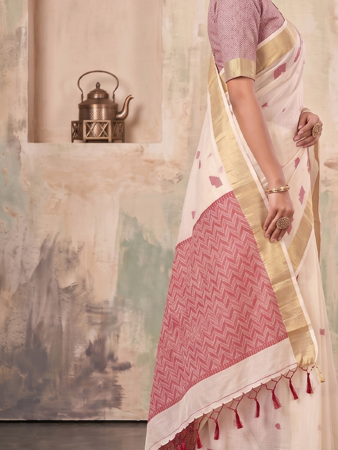 Peachmode Cream Linen Woven Saree - Image 5