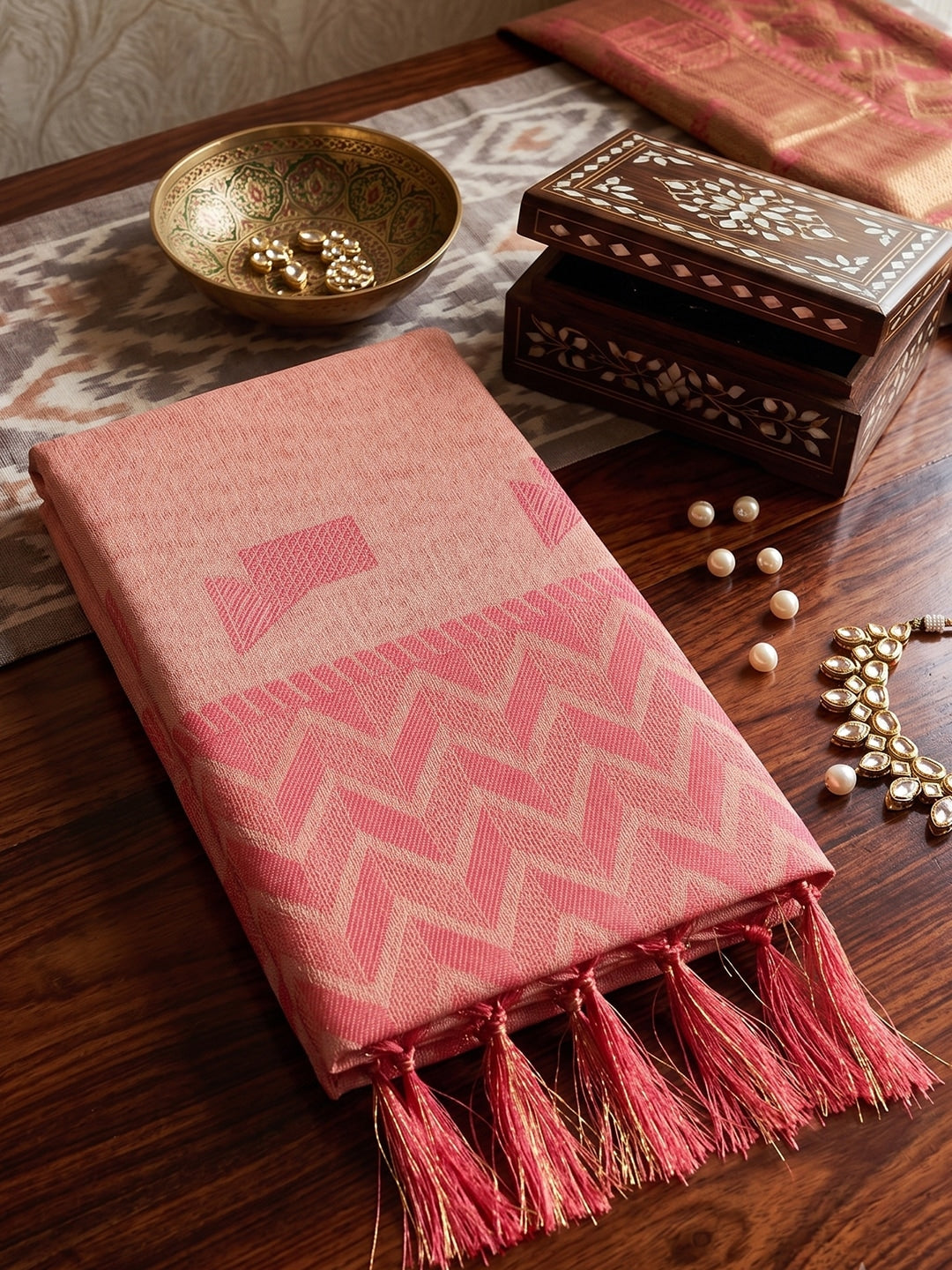 Peachmode Peach Linen Woven Saree - Image 4