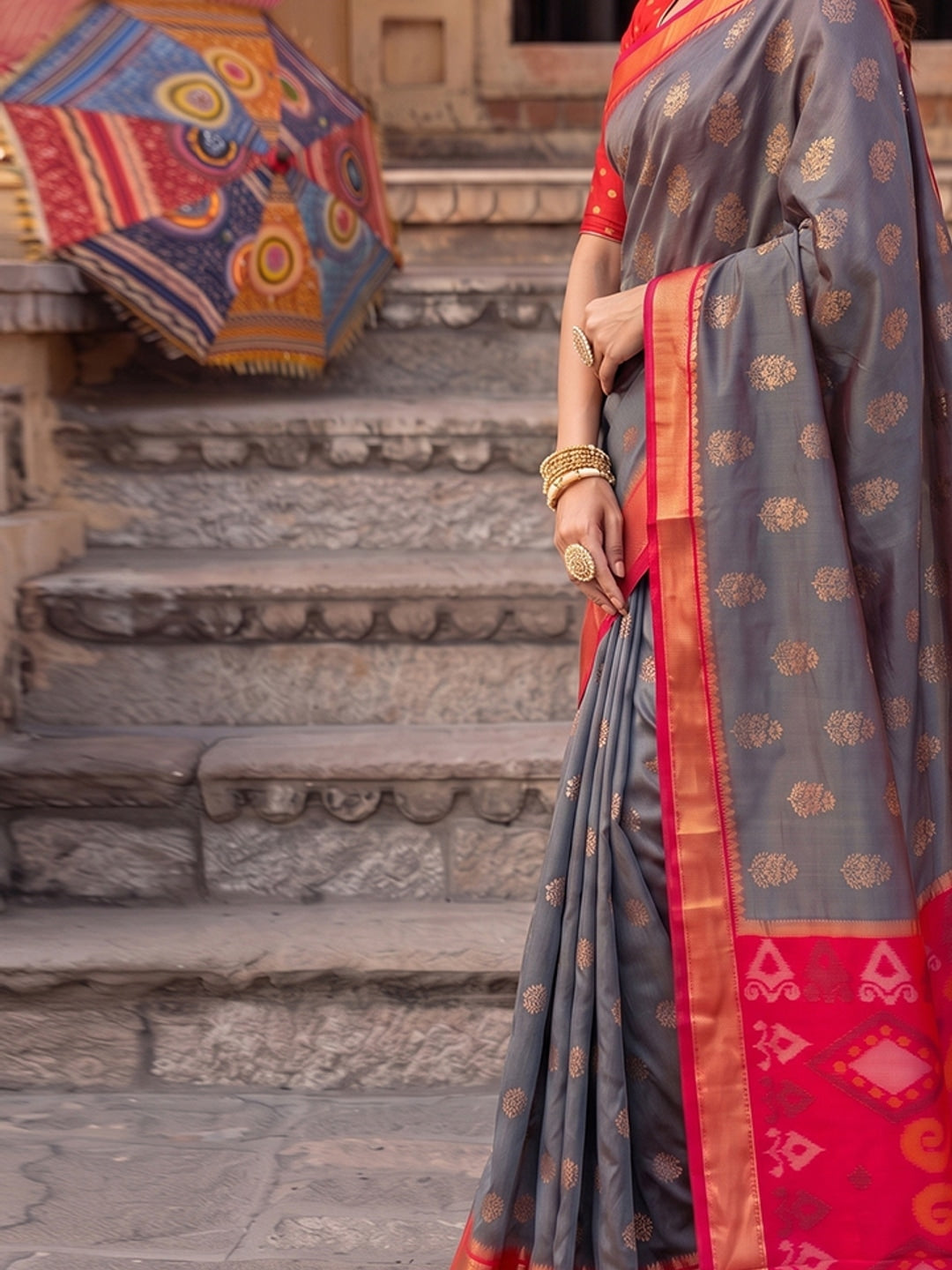 Peachmode Gray Soft Silk Woven Saree - Image 5