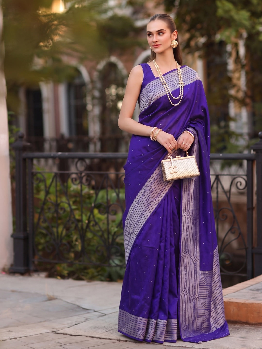 Peachmode Royal Blue Cotton Blend Woven Saree - Image 1