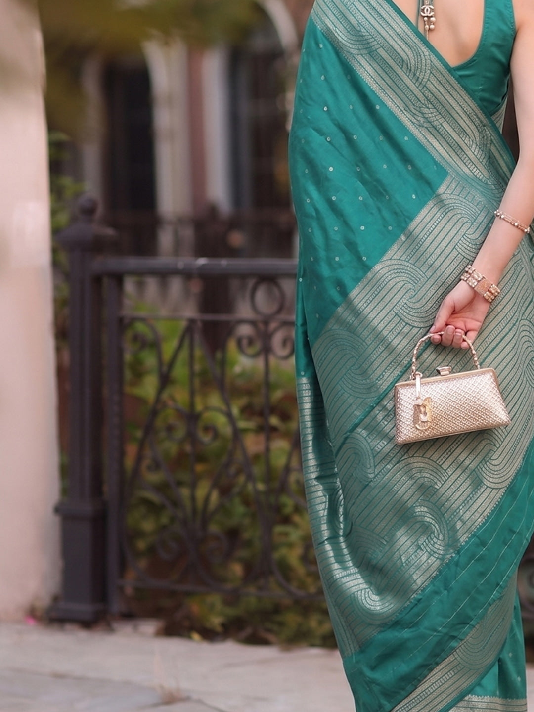 Peachmode Rama Blue Cotton Blend Woven Saree - Image 5