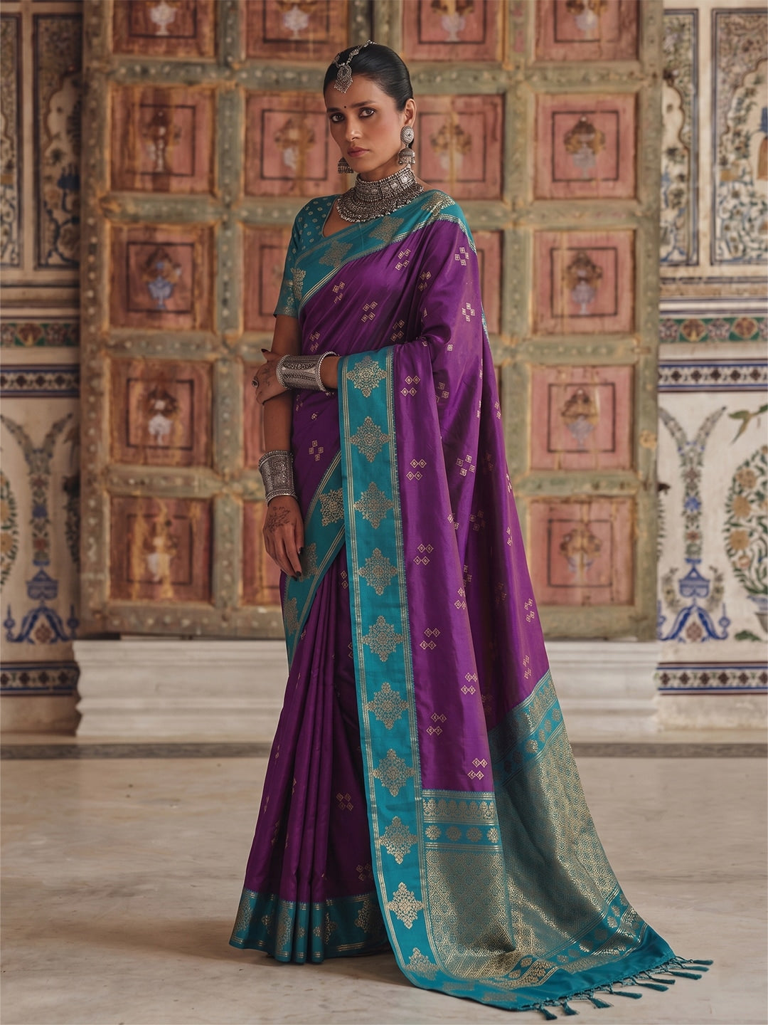 Peachmode Violet Soft Silk Woven Saree - Image 1