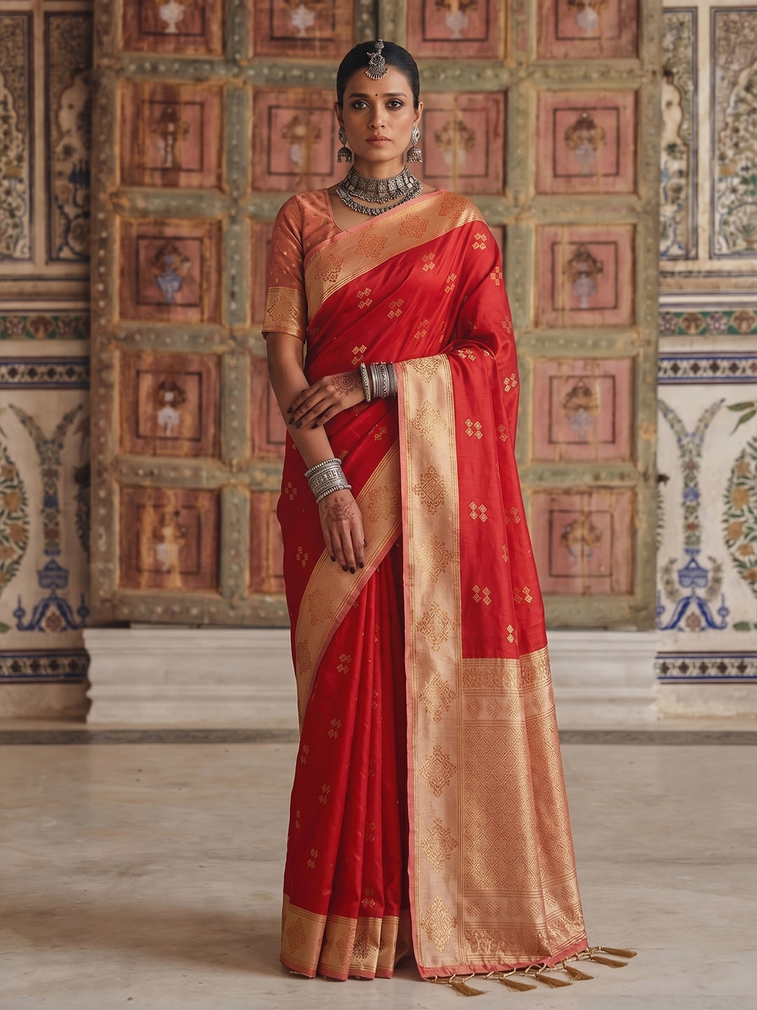 Peachmode Red Soft Silk Woven Saree - Image 1