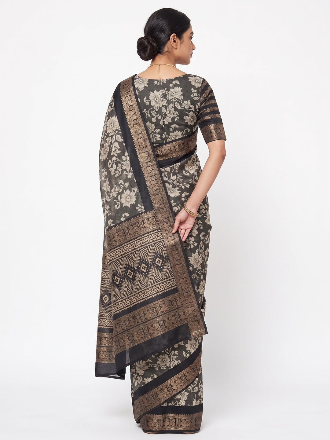 Luxurious Grey Floral Print Dola Silk Saree With Intricate Peacock Motif Zari Woven Border - Image 2