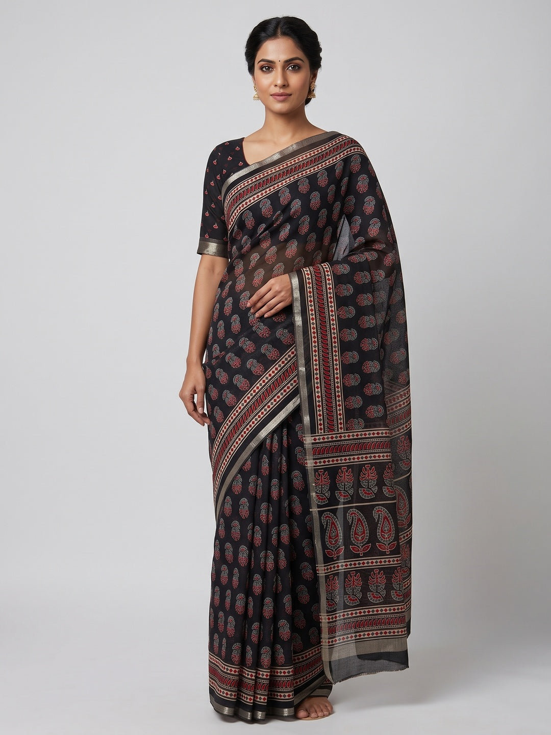 Black Floral Printed Cotton Blend Saree With Zari Weaving Border - Image 2