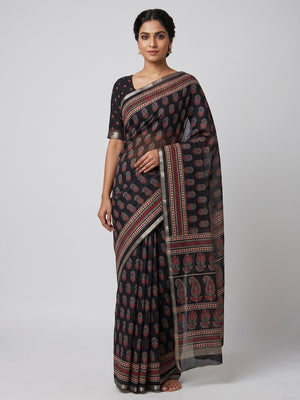 Black Floral Printed Cotton Blend Saree With Zari Weaving Border - Image 2