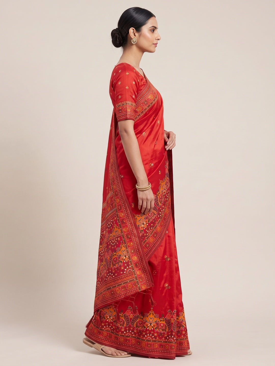 Red Pashmina Silk Weaving Saree Designed in Classic Rajwadi Style for Festive Wear - Image 3
