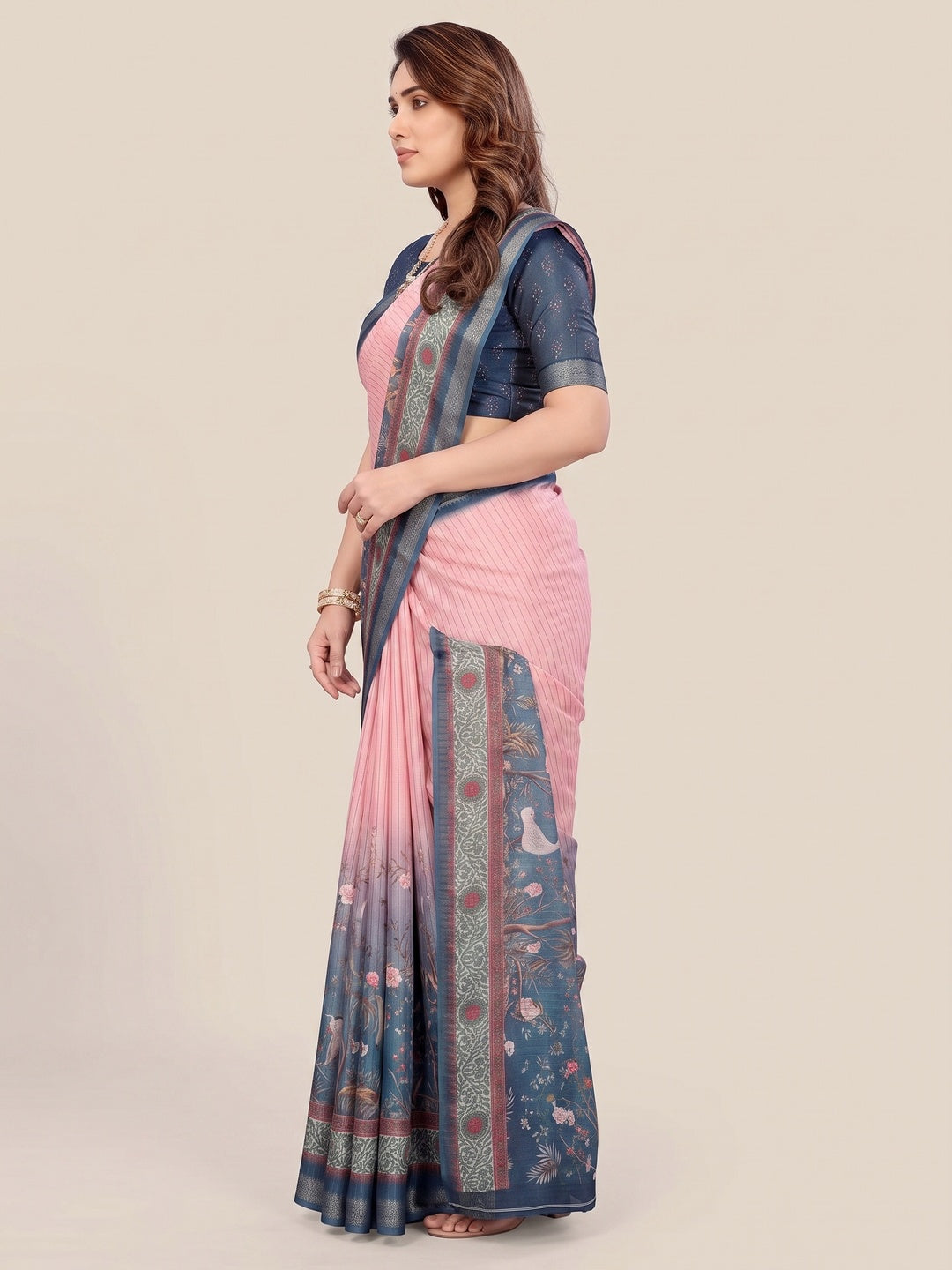 Pink Zari Woven Saree with Floral Motifs in Cotton Blend Fabric - Image 3