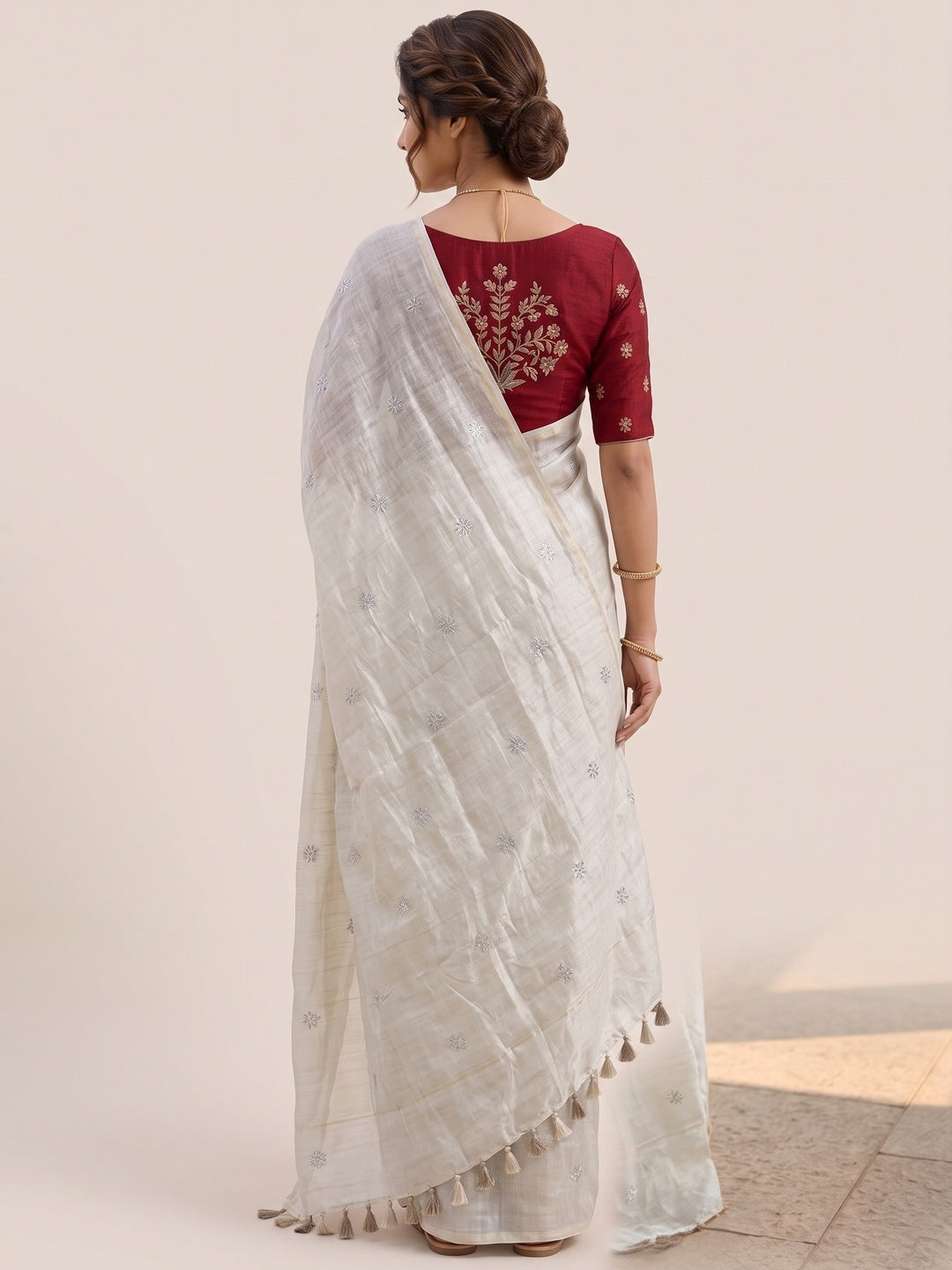 Elegant Cream Organza Satin Silk Saree Featuring Floral Butti Sequins Embroidery & Tassel Pallu - Image 11