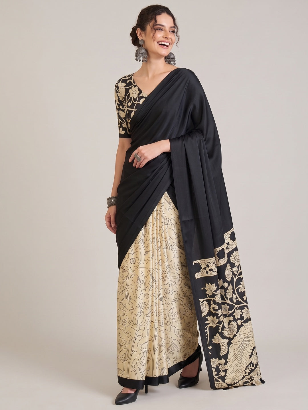 Ethnic Black Satin Saree with Detailed Kalamkari Printed Design - Image 3