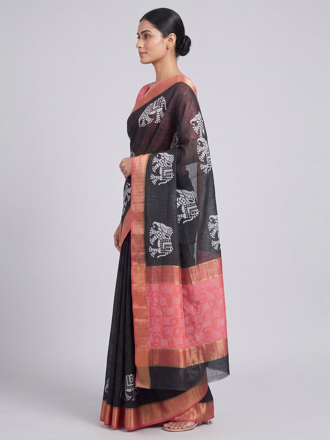 Black Cotton Silk Saree Woven on Handloom with Elegant Abstract Patterns - Image 5