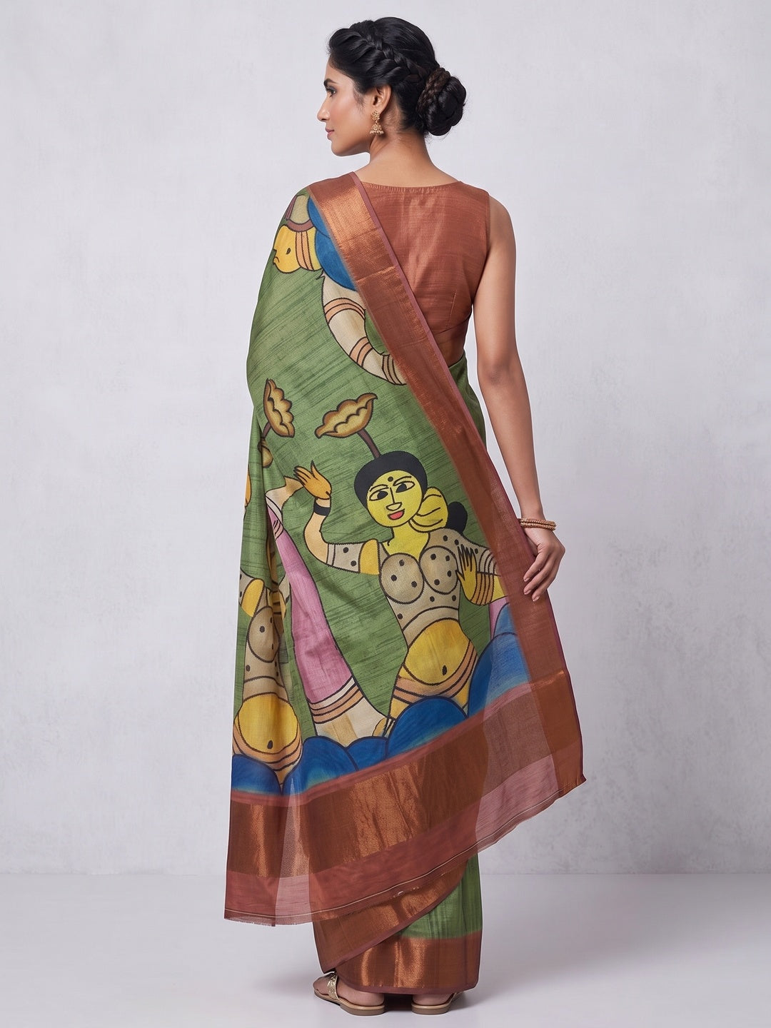 Green Floral Printed Tussar Silk Saree - Image 2