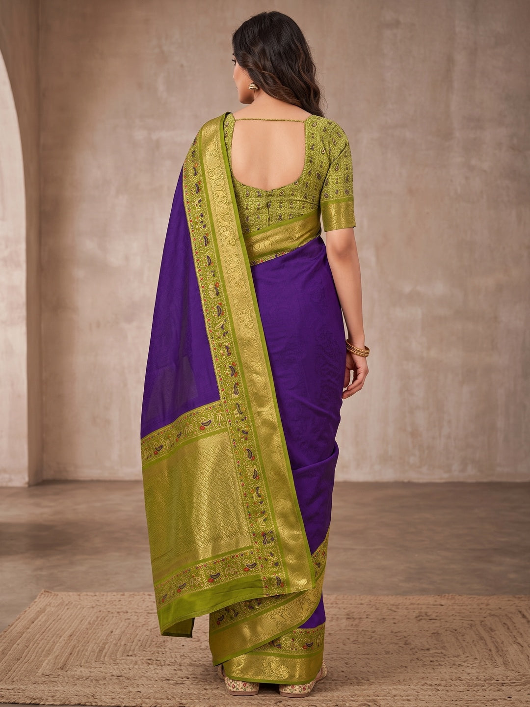 Peachmode Purple Patola Border Art Silk Saree - Image 3