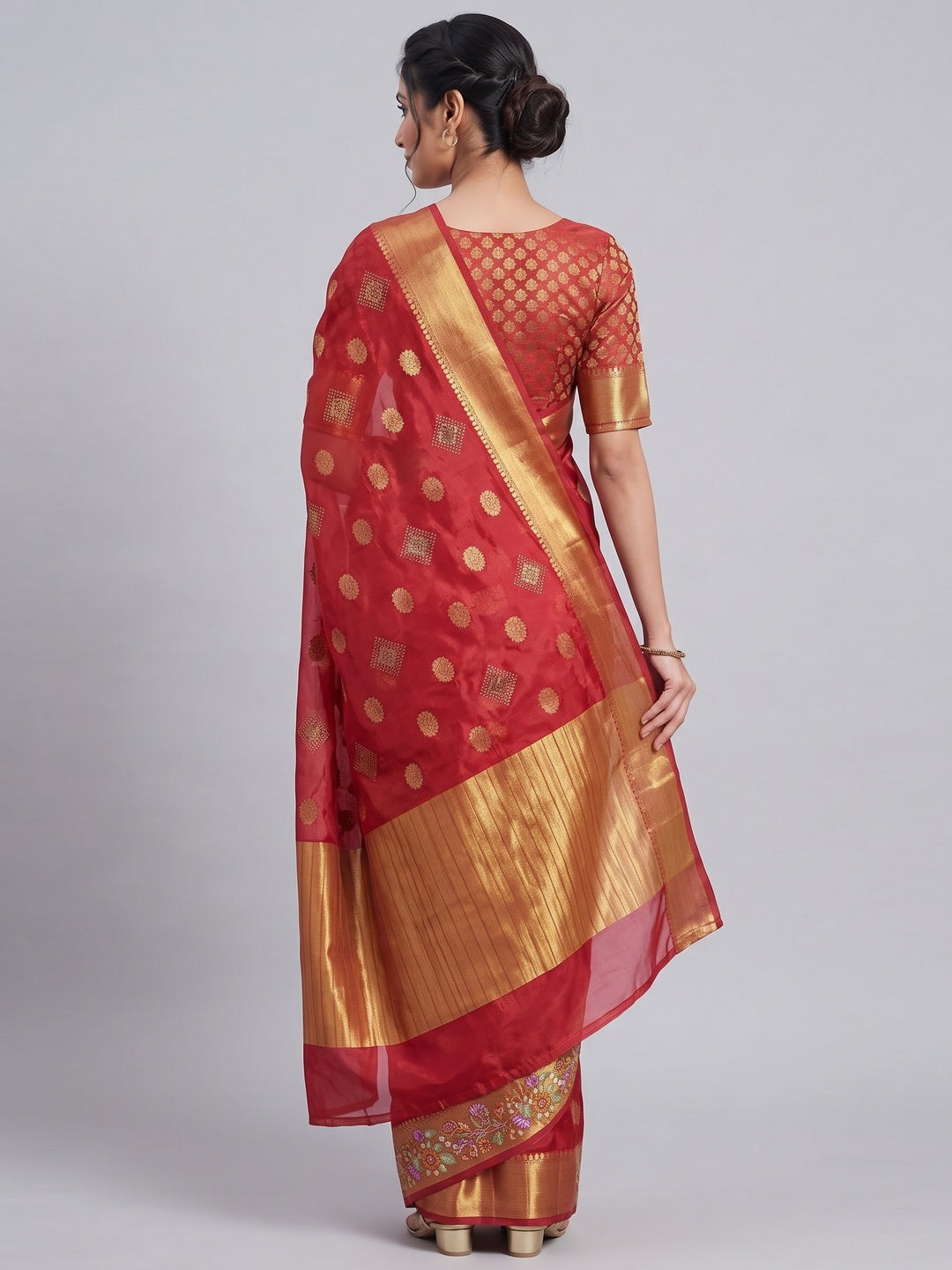 Red Zari Woven Jacquard Saree With Embroidery Border - Image 2