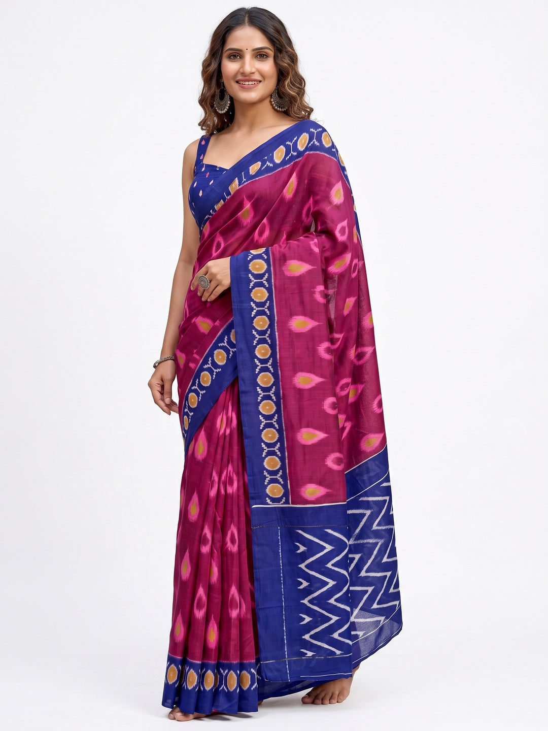 Trendy Pink Ikkat Print Mulmul Cotton Saree With Stylish Zig Zag Pattern Pallu - Image 4