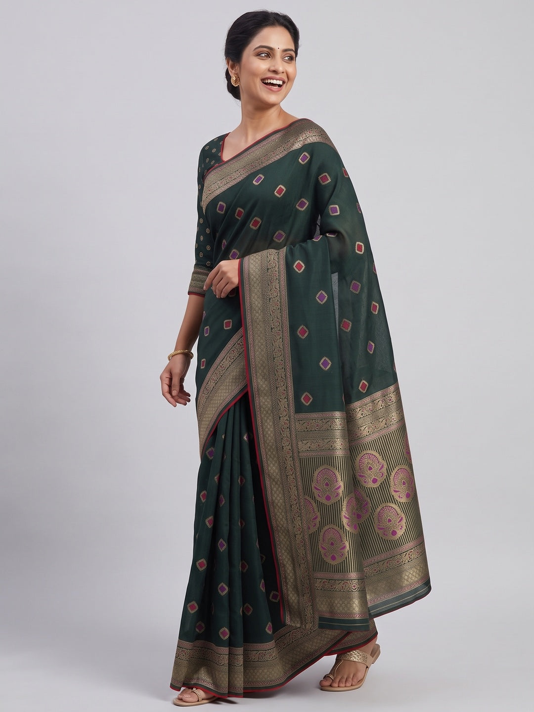 Green Viscose Saree with Foil Geometric Prints - Image 4