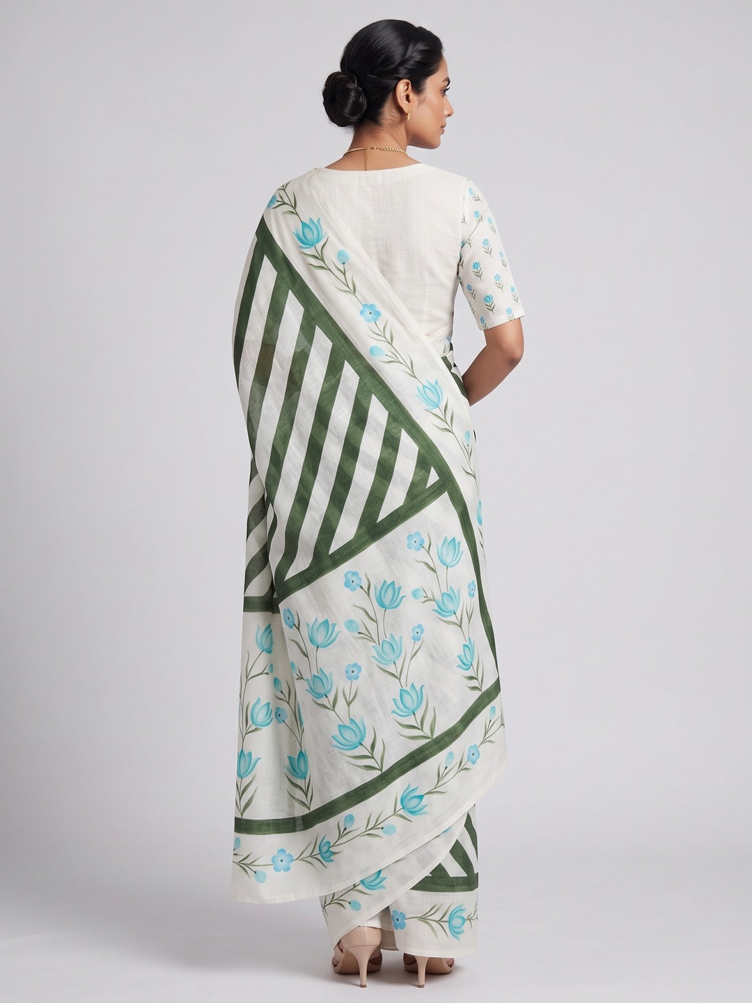 Stylish Green Digital Striped Printed Linen Saree With Delicate Floral Designs - Image 2
